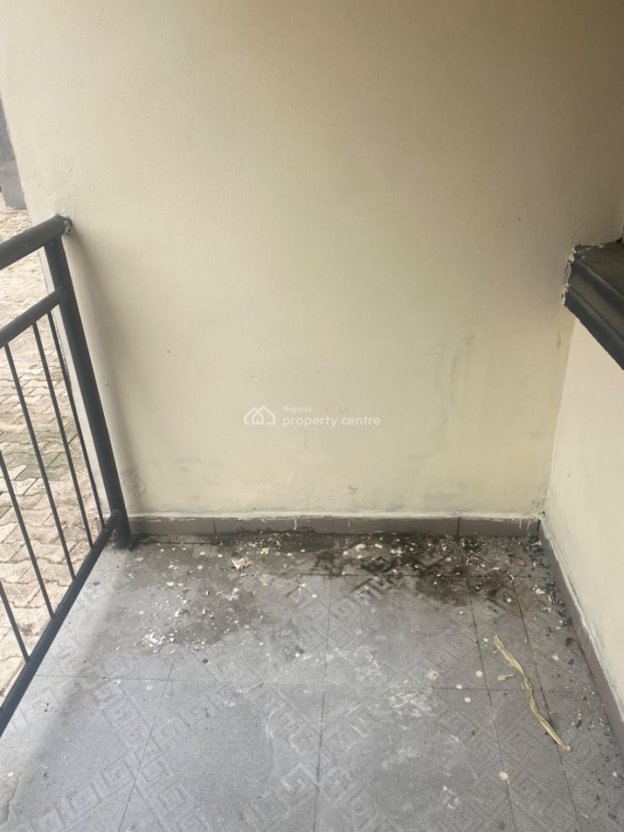 Luxuriously Spacious 2 Bedroom Flat with Excellent Finishing, 18b Raimat Close, Bankole Street, Sangotedo, Ajah, Lagos, House for Rent