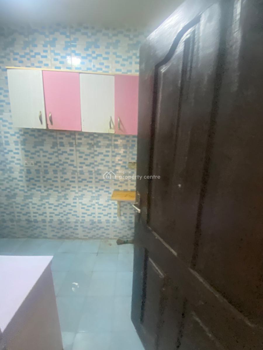 Luxuriously Spacious 2 Bedroom Flat with Excellent Finishing, 18b Raimat Close, Bankole Street, Sangotedo, Ajah, Lagos, House for Rent