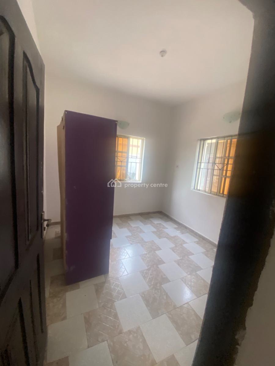 Luxuriously Spacious 2 Bedroom Flat with Excellent Finishing, 18b Raimat Close, Bankole Street, Sangotedo, Ajah, Lagos, House for Rent