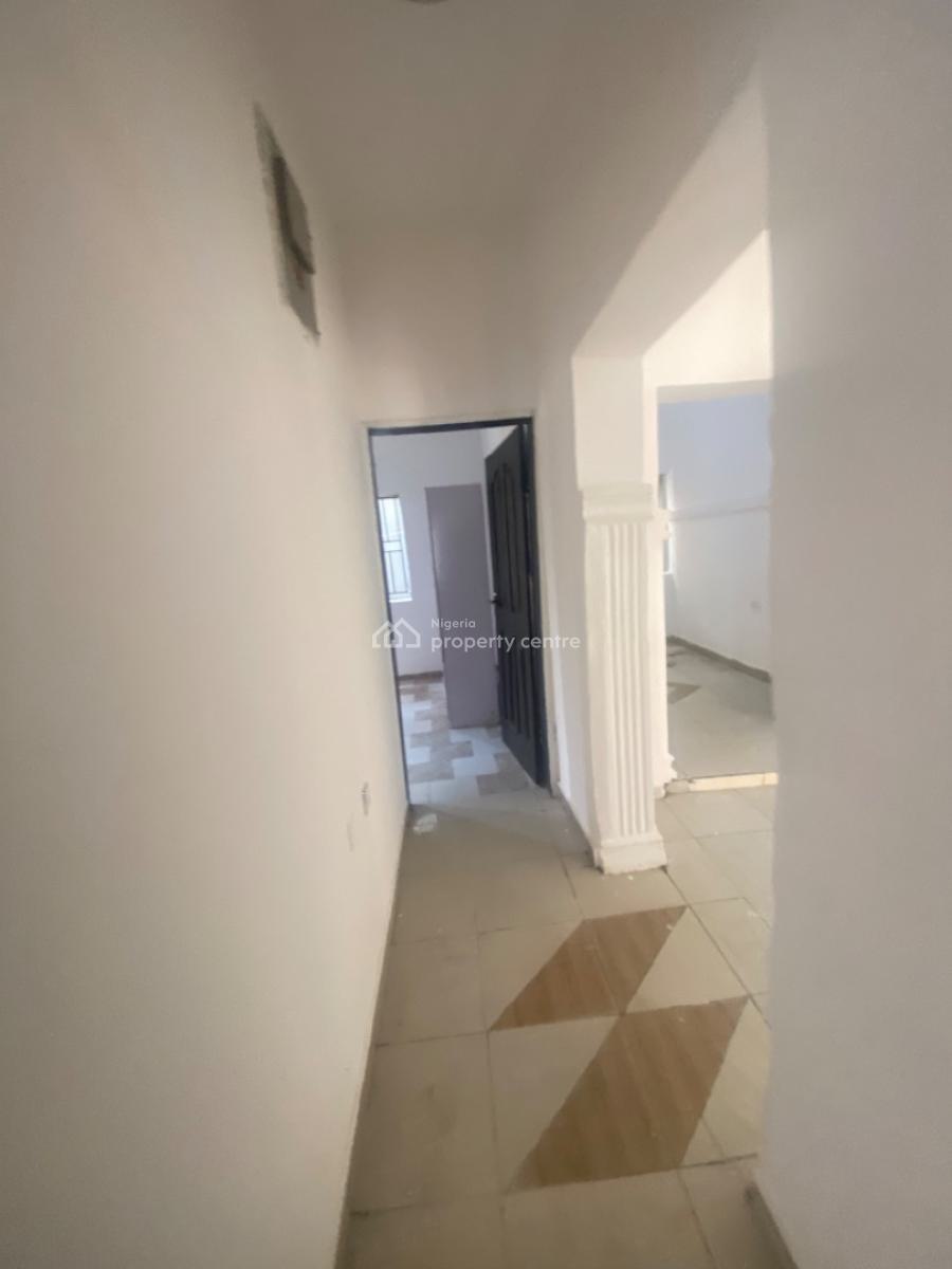 Luxuriously Spacious 2 Bedroom Flat with Excellent Finishing, 18b Raimat Close, Bankole Street, Sangotedo, Ajah, Lagos, House for Rent