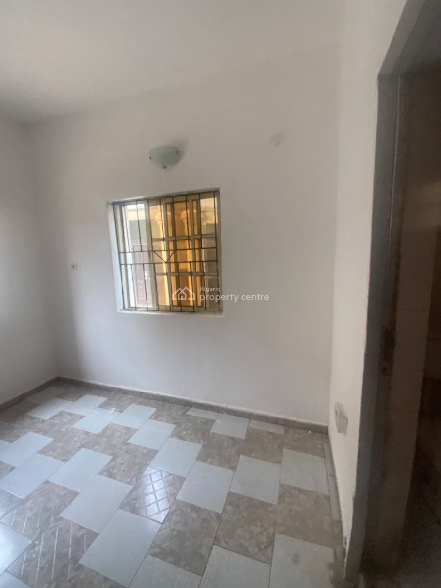 Luxuriously Spacious 2 Bedroom Flat with Excellent Finishing, 18b Raimat Close, Bankole Street, Sangotedo, Ajah, Lagos, House for Rent