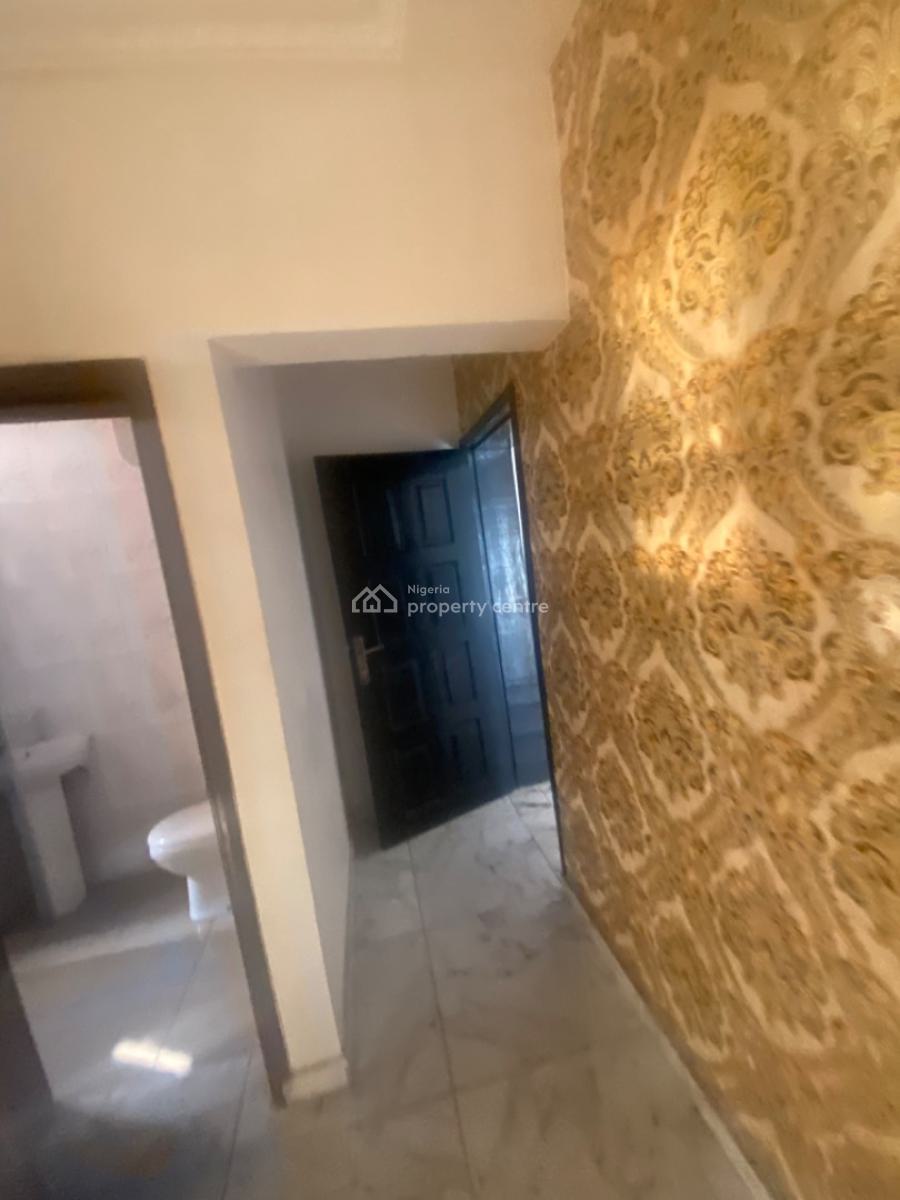 Luxuriously Spacious 2 Bedroom Flat with Excellent Finishing, 18b Raimat Close, Bankole Street, Bogije, Ibeju Lekki, Lagos, House for Rent