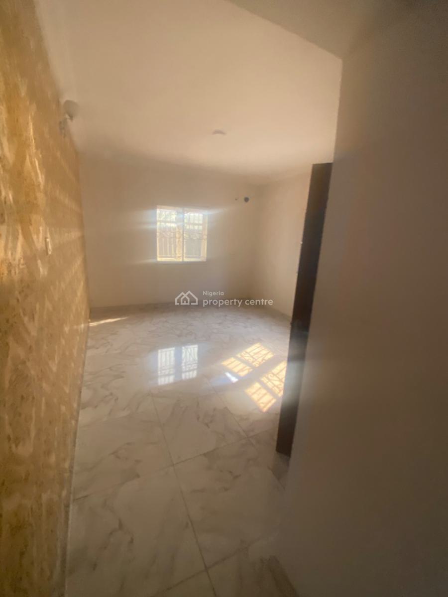 Luxuriously Spacious 2 Bedroom Flat with Excellent Finishing, 18b Raimat Close, Bankole Street, Bogije, Ibeju Lekki, Lagos, House for Rent