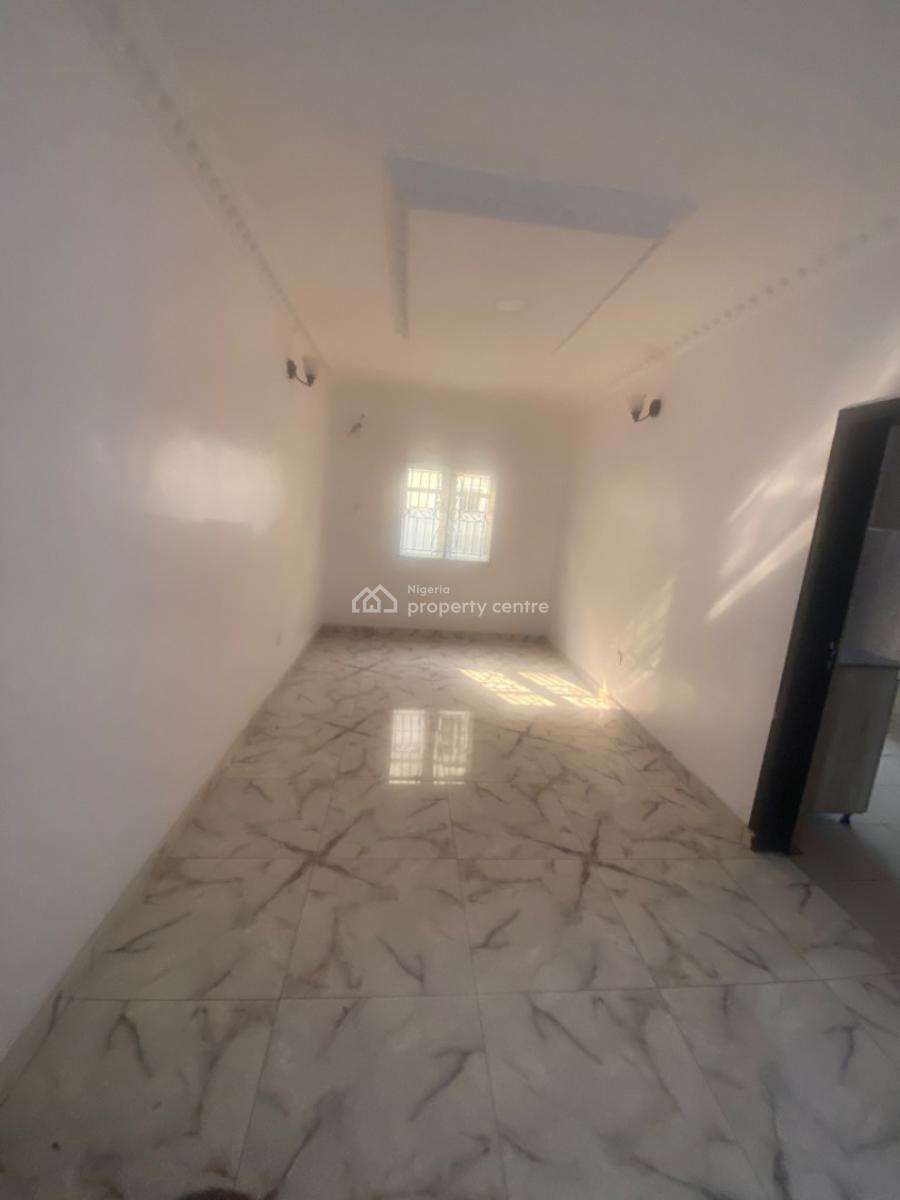 Luxuriously Spacious 2 Bedroom Flat with Excellent Finishing, 18b Raimat Close, Bankole Street, Bogije, Ibeju Lekki, Lagos, House for Rent