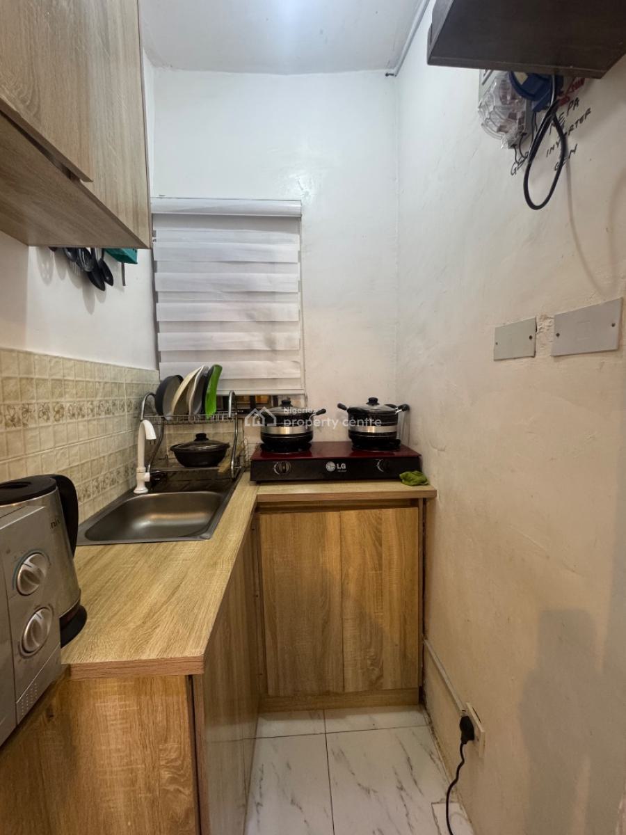 Studio Apartment, Shobande Street, Akoka, Yaba, Lagos, Self Contain (single Rooms) Short Let