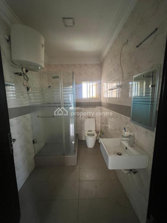 For Rent 3 Bedroom Flat, Ikate, Lekki, Lagos 3 Beds, 3 Baths