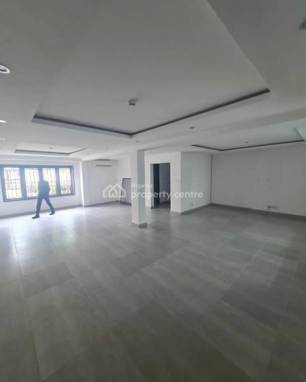 For Rent Luxury 3 Bedroom Flat, Ikoyi, Lagos 3 Beds, 3 Baths