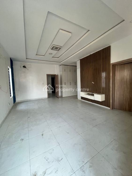 For Rent Master Bedroom With Balcony, Jacuzzi And Tv Console Shared