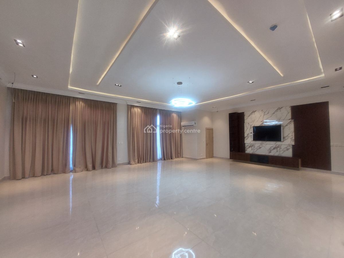 5 Bedroom Penthouse on 2 Floors, Periwinkle Estate, Lekki Phase 1, Lekki, Lagos, Flat / Apartment for Rent