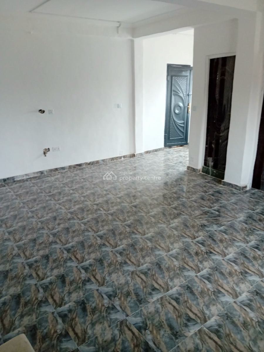 Very Spacious, Luxury 2 Bedroom Apartment, Abeokuta Street, Ebute Metta East, Yaba, Lagos, Flat / Apartment for Rent
