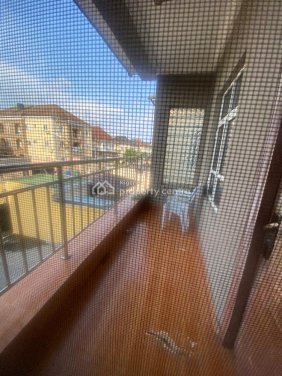 House, 18  Trinity Street, Lekki, Lagos, Self Contain (single Rooms) for Rent