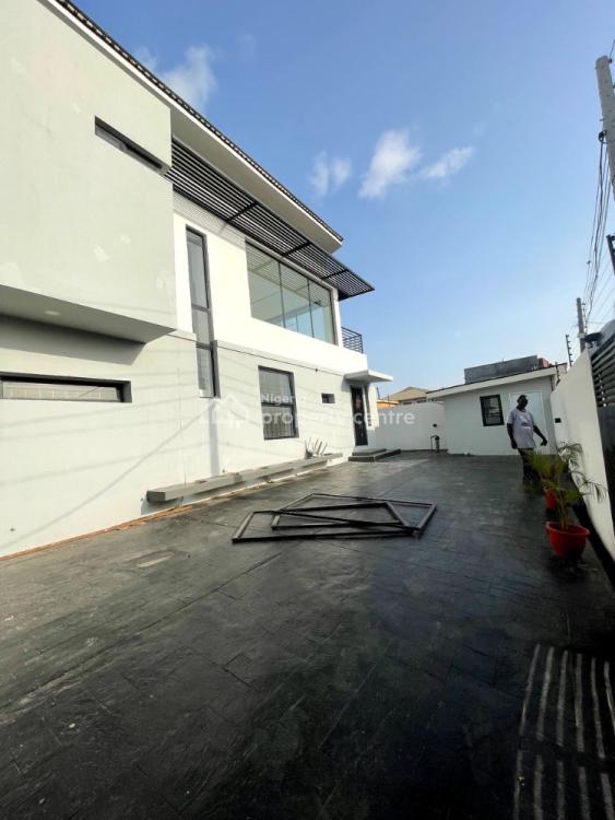 Tranquil 4 Bedroom Semi Detached with Bq & High Caliber Features, Gbagada Phase 1, Gbagada, Lagos, Semi-detached Duplex for Sale