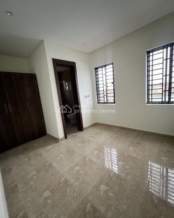 Pristine & Newly Built 3 Bedroom in a Family Friendly Environment, Surulere, Lagos, Flat / Apartment for Sale