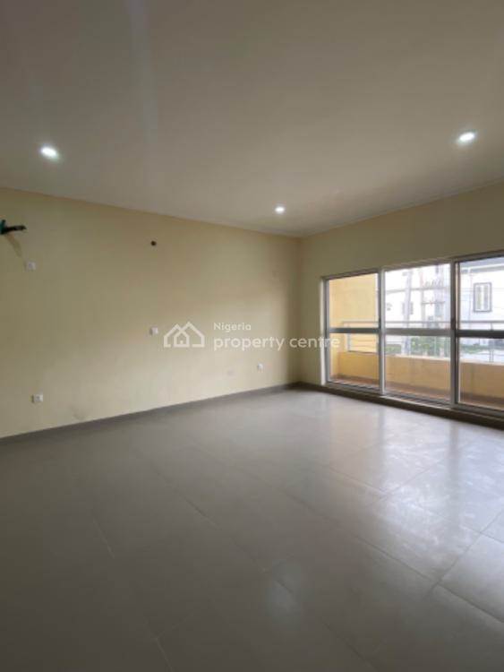 Big Masters Bedroom, Lekki Conservation Road, Lekki, Lagos, House for Rent