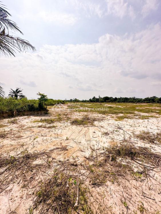 Affordable Dry Land with C of O, Facing The Major Express Way, Idowa Epe- Ikorodu Rd, Epe, Lagos, Residential Land for Sale
