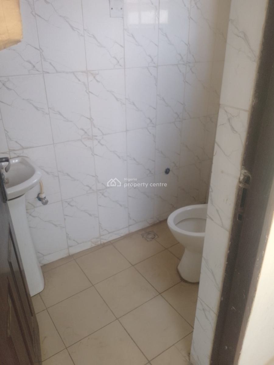 Clean and Ensuite Office Space, Wuse 2, Abuja, Plaza / Complex / Mall for Rent
