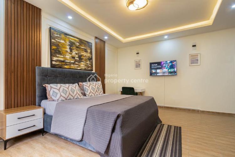 One Bedroom in Serene Environment, Admiralty Way, Lekki Phase 1, Lekki, Lagos, Flat / Apartment Short Let