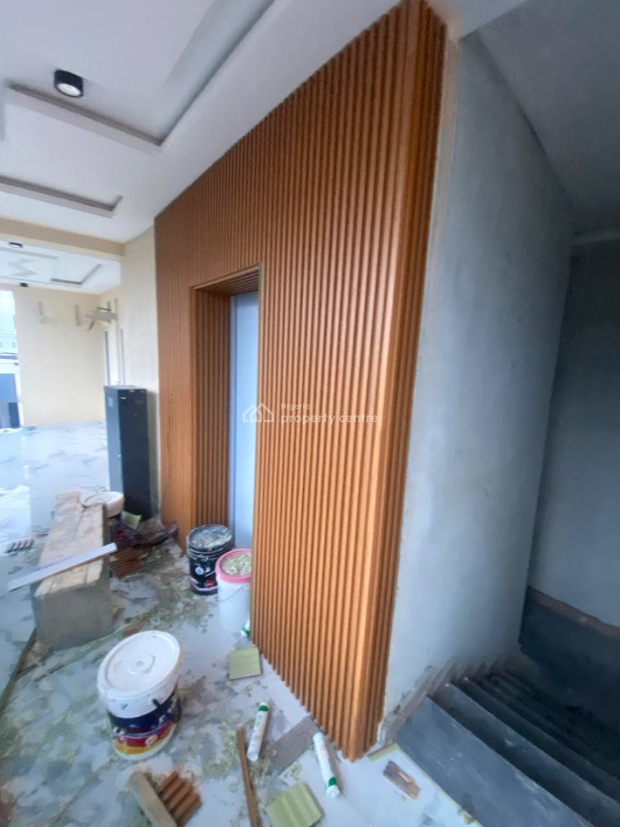 Luxury 2 Bedrooms Flat with Boys Quarter, Omotosho Olakunle Str, Babalola Garden, Off Freedom Way/admiralty Way, Lekki Phase 1, Lekki, Lagos, Flat / Apartment for Sale