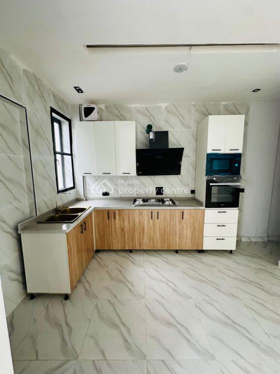 Luxuriously Finished 2 Bedroom Apartment with Quality Facility, Ologolo, Lekki, Lagos, Flat / Apartment for Sale