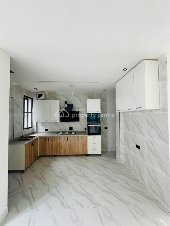 Luxuriously Finished 2 Bedroom Apartment with Quality Facility, Ologolo, Lekki, Lagos, Flat / Apartment for Sale