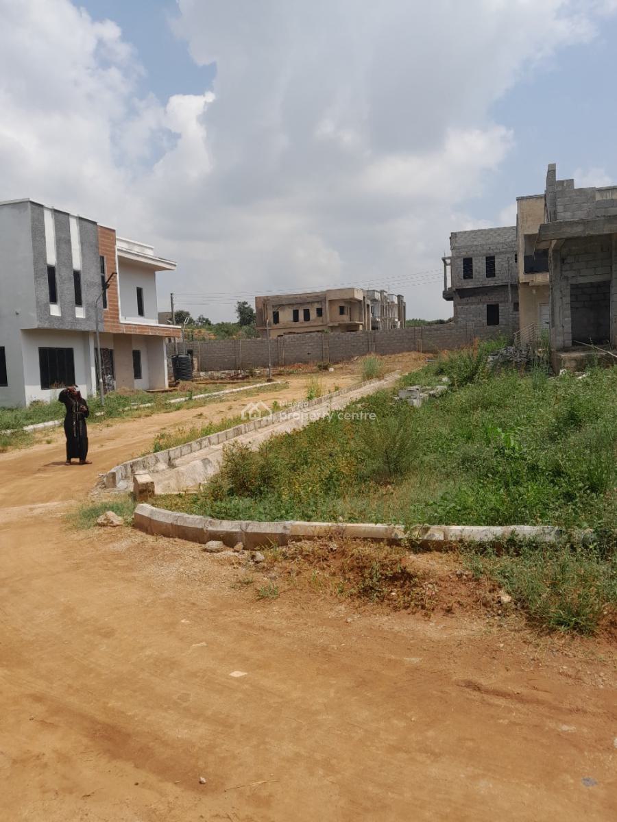 Estate Land, Along Kubwa Express Way, After Nipco Fuel Station, Karsana, Fct. Abuja, Karsana, Abuja, Mixed-use Land for Sale