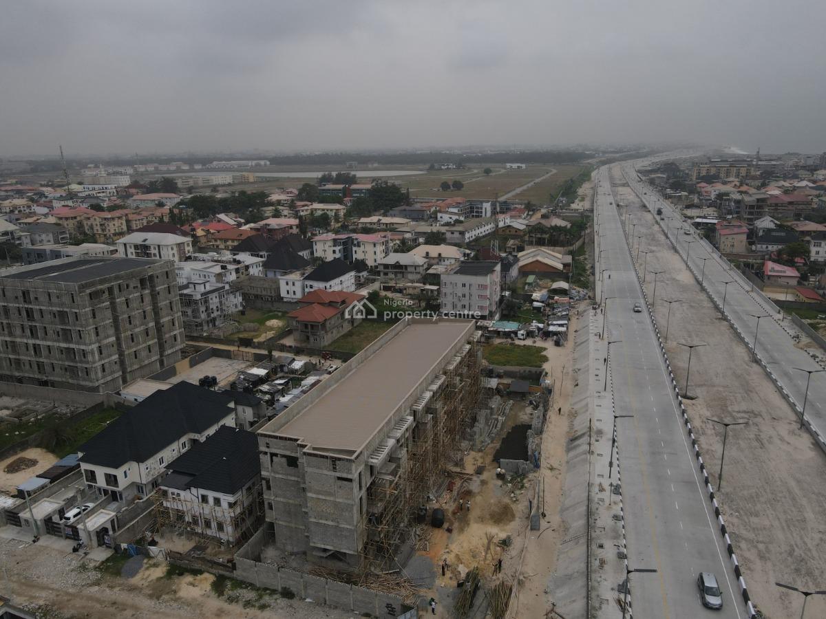 3 Bedrooms Maisonette with a Study and a Swimming Pool, Ologolo, Lekki, Lagos, Flat / Apartment for Sale