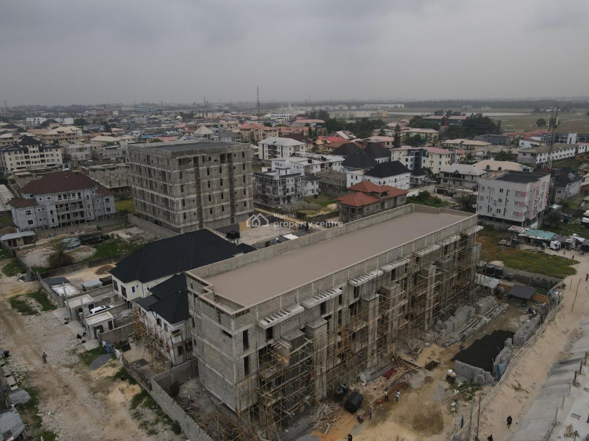 3 Bedrooms Maisonette with a Study and a Swimming Pool, Ologolo, Lekki, Lagos, Flat / Apartment for Sale