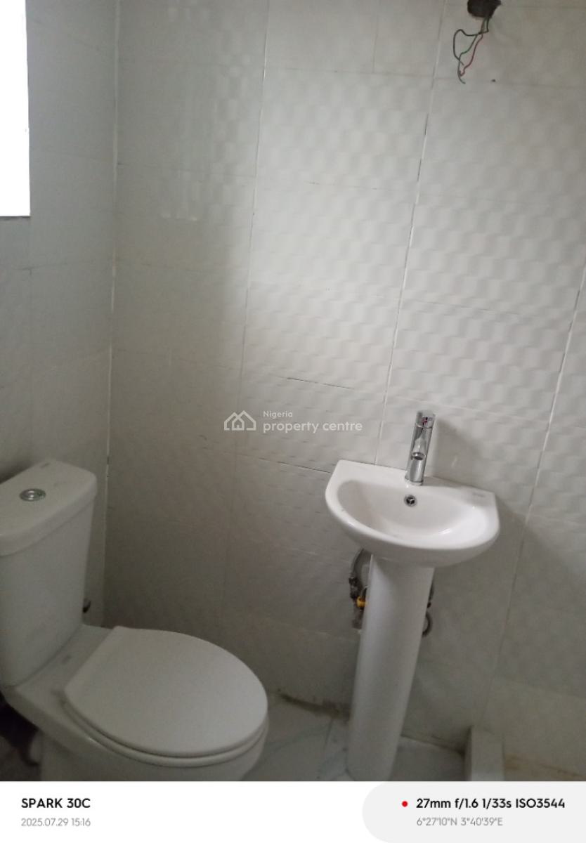 a Room Self Contain, Molete- Igbojia Very Close to Bogije and Beach Wood Estate, Imalete Alafia, Ibeju Lekki, Lagos, Self Contain (single Rooms) for Rent