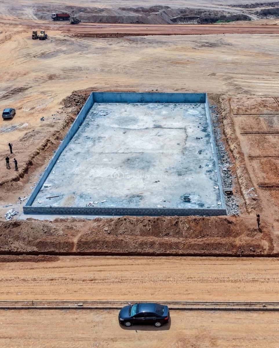 Flat Estate Land, Airport Road, Lugbe District, Abuja, Mixed-use Land for Sale