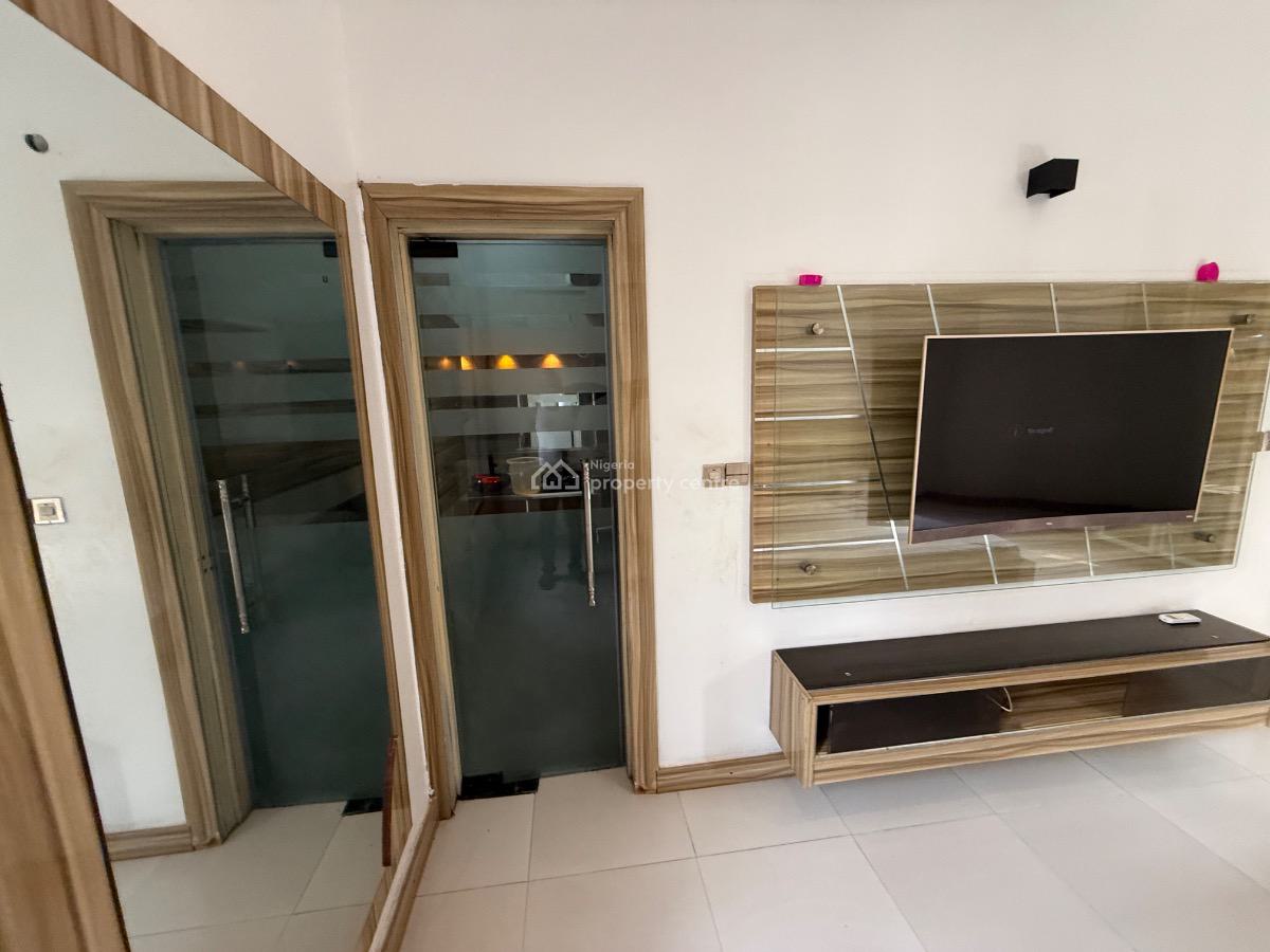Furnished Apartment Executive 2 Bedrooms, Plot 113 Jayjay Oladimeji Close, Lekki Phase 1, Lekki, Lagos, Flat / Apartment for Rent