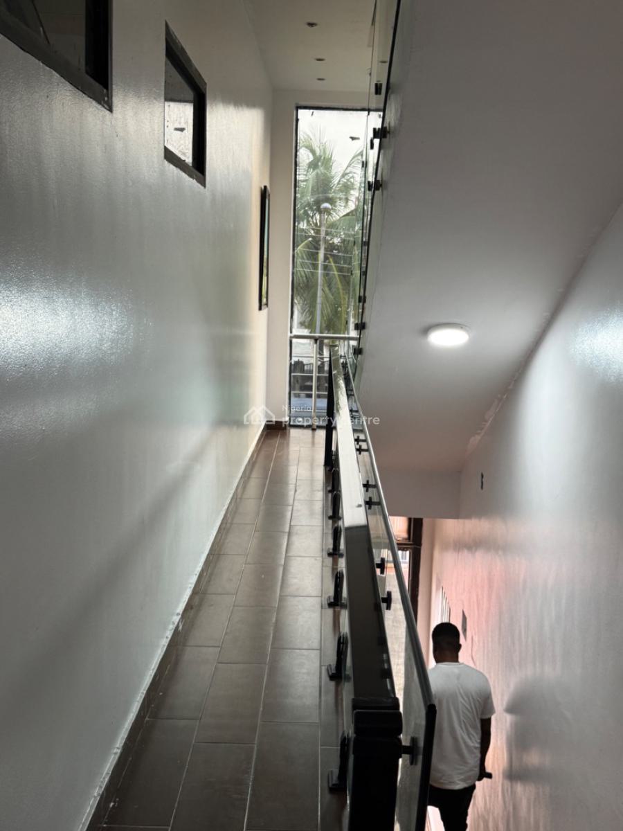 Furnished Apartment Executive 2 Bedrooms, Plot 113 Jayjay Oladimeji Close, Lekki Phase 1, Lekki, Lagos, Flat / Apartment for Rent