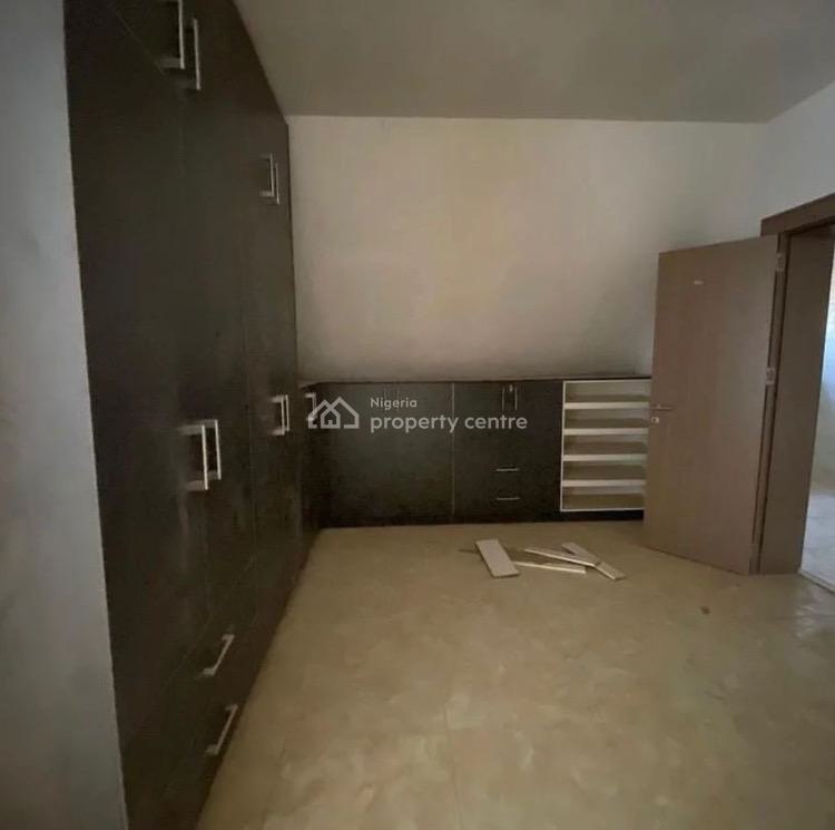 Gated 5 Bedrooms Fully Detached Duplex Inside Estate, Guzape District, Abuja, Detached Duplex for Sale