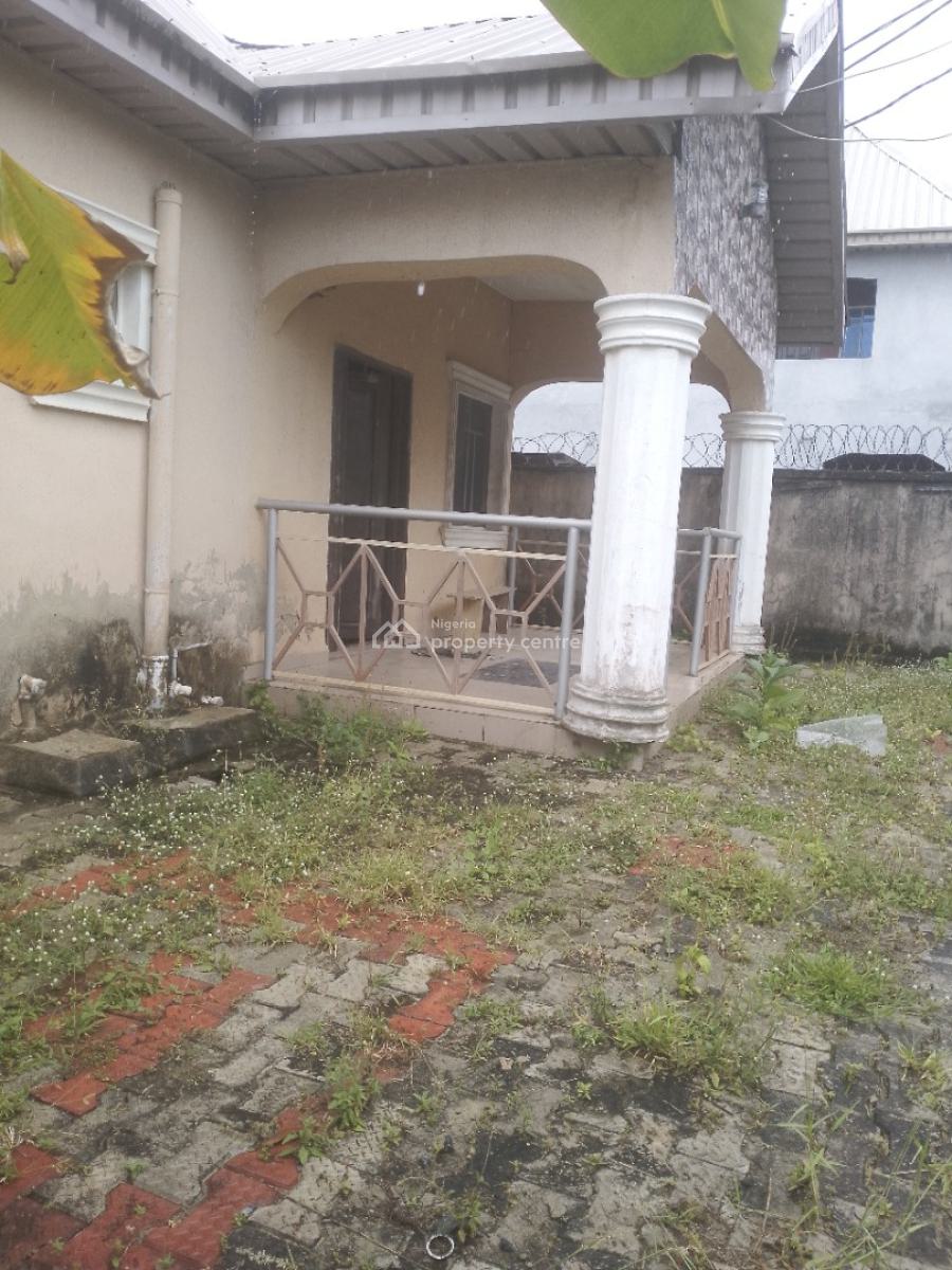 3 Bedroom Bungalow, Community Off Bayeku Road, Igbogbo, Ikorodu, Lagos, Detached Bungalow for Sale