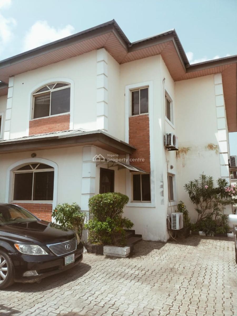 Very Nice Self Serviced Duplex, Gated Estate, Lekki Phase 1, Lekki, Lagos, Semi-detached Duplex for Rent
