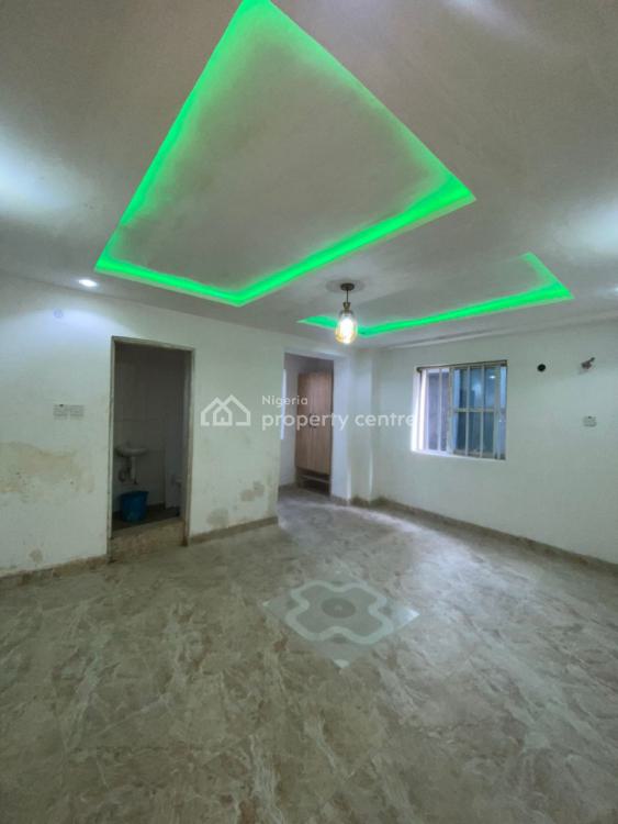 Lovely 2 Bedroom Flat, Charlie Boy, Gbagada, Lagos, Flat / Apartment for Rent