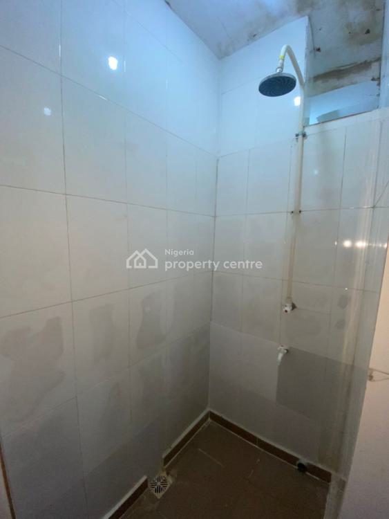 Lovely 2 Bedroom Flat, Charlie Boy, Gbagada, Lagos, Flat / Apartment for Rent