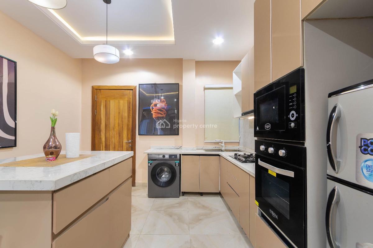 Luxury 2 Bedroom Maisonette with Ps 5 and Swimming Pool, Lekki Phase 1, Lekki, Lagos, House Short Let