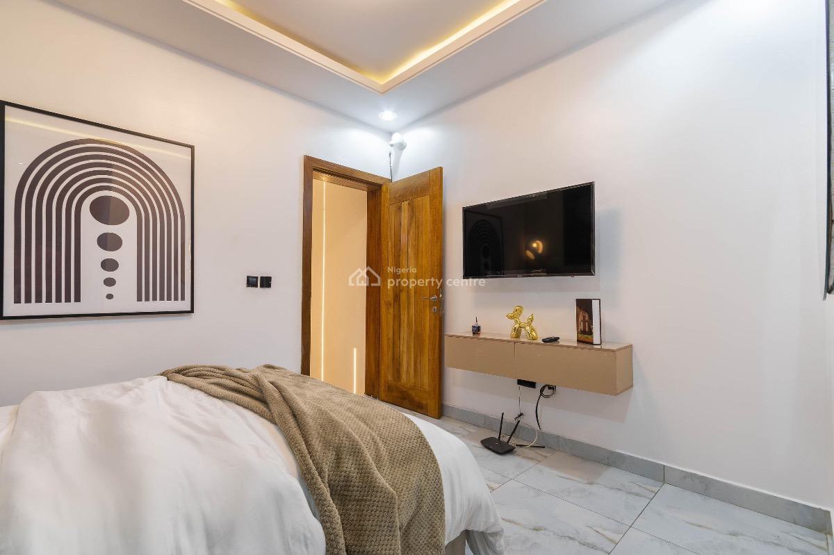 Luxury 2 Bedroom Maisonette with Ps 5 and Swimming Pool, Lekki Phase 1, Lekki, Lagos, House Short Let