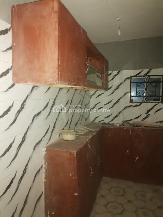 Newly Refurbished 3-bedroom Apartment with Modern Finish, Oloruntedo Estate, Opposite Alheri Suites, Akala Expressway, Ibadan, Oyo, Flat / Apartment for Rent