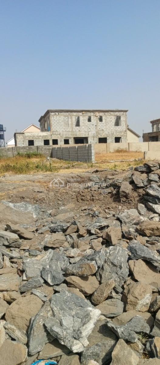Estate Land 400sqm, Lugbe Along Airport Road,off Voice of Nigeria, Abuja, Lugbe District, Abuja, Residential Land for Sale