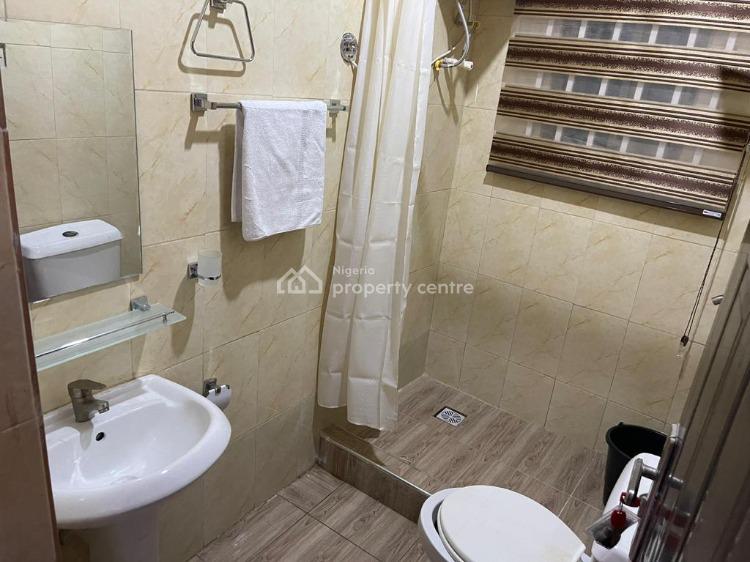 3 Bedroom Bungalow, Abraham Adesanya Estate, Ajah, Lagos, Flat / Apartment Short Let