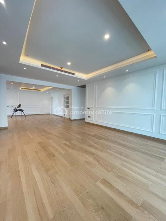 Luxury 4 Bedroom Flat Sitting on 520sqm , a Pool , Gym , Sauna , Club, Old Ikoyi, Ikoyi, Lagos, Flat / Apartment for Sale