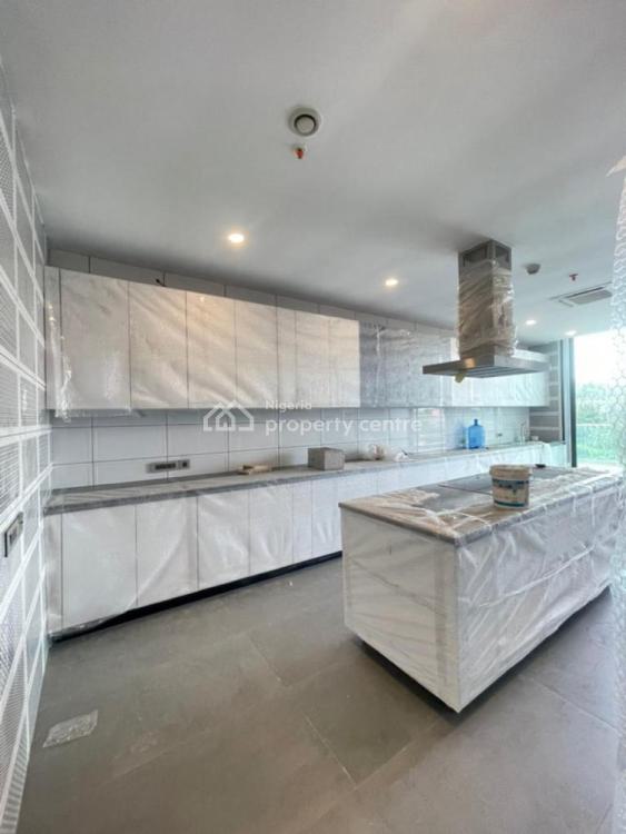 Luxury 4 Bedroom Flat Sitting on 520sqm , a Pool , Gym , Sauna , Club, Old Ikoyi, Ikoyi, Lagos, Flat / Apartment for Sale