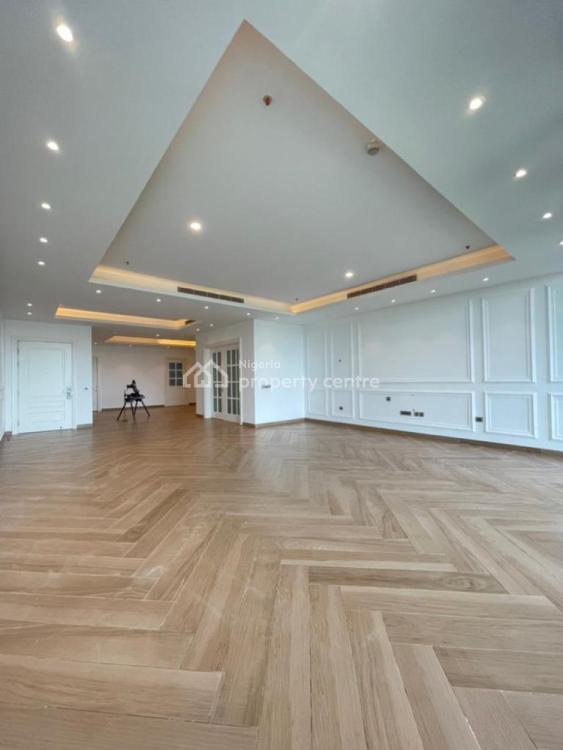 Luxury 4 Bedroom Flat Sitting on 520sqm , a Pool , Gym , Sauna , Club, Old Ikoyi, Ikoyi, Lagos, Flat / Apartment for Sale