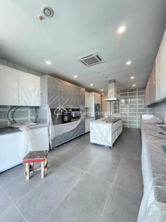 Luxury 4 Bedroom Flat Sitting on 520sqm , a Pool , Gym , Sauna , Club, Old Ikoyi, Ikoyi, Lagos, Flat / Apartment for Sale