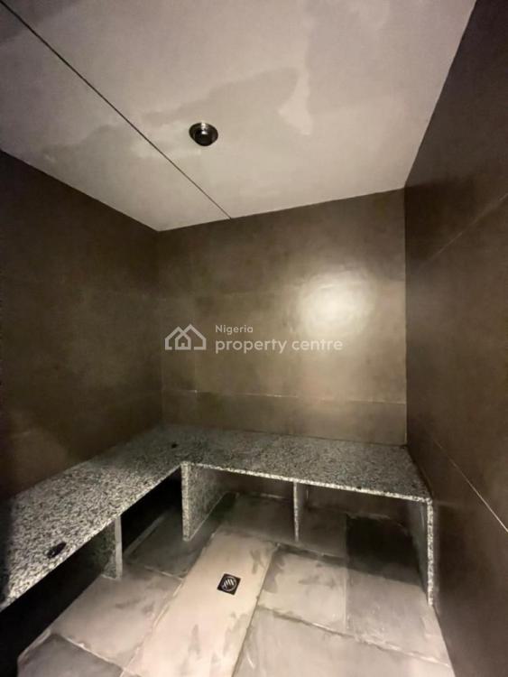 Luxury 4 Bedroom Flat Sitting on 520sqm , a Pool , Gym , Sauna , Club, Old Ikoyi, Ikoyi, Lagos, Flat / Apartment for Sale