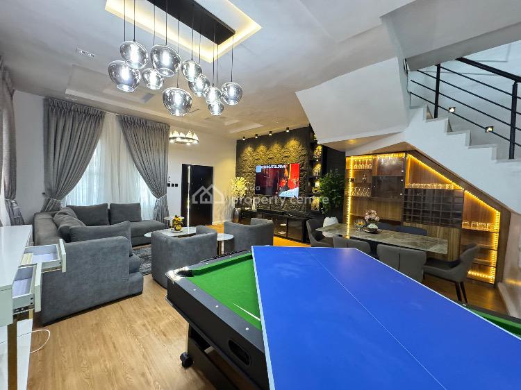 Beautiful 3 Bedrooms Terrace with Spectacular Features, Lekki Phase 1, Lekki, Lagos, Flat / Apartment Short Let