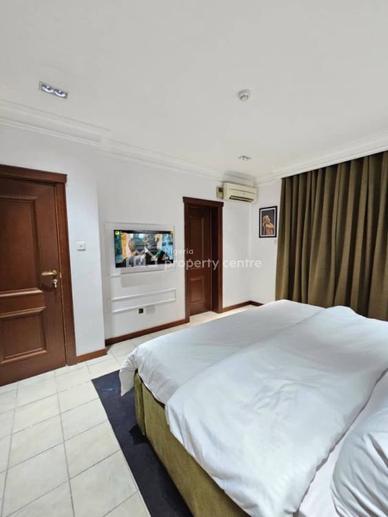 a Luxury 4 Bedroom Apartment with a 24 Hour Power Supply, Victoria Island (vi), Lagos, Flat / Apartment Short Let