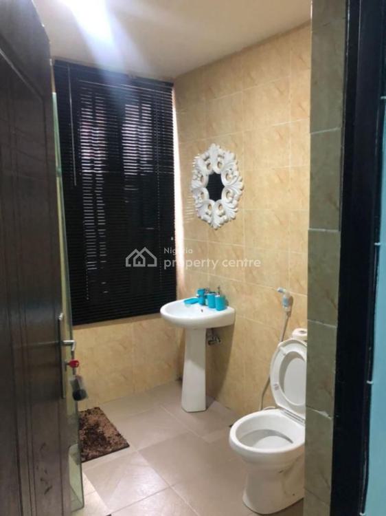 Luxury 3 Bedroom Apartment, Gra Phase 2, Magodo, Lagos, Flat / Apartment Short Let