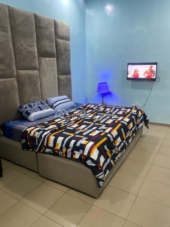 Luxury 3 Bedroom Apartment, Gra Phase 2, Magodo, Lagos, Flat / Apartment Short Let